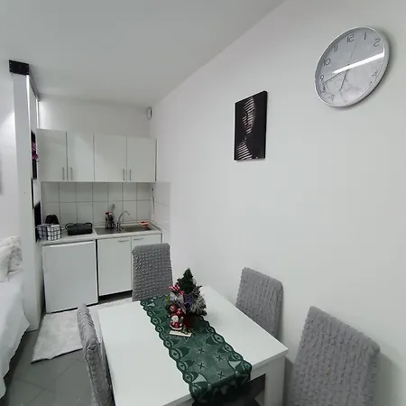 Apartman Laki Lejlighed *